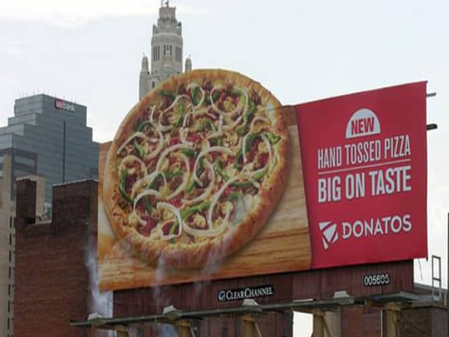 بیلبورد تبلیغاتی پیتزا